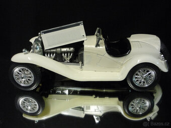 Alfa Romeo 2300 Spider bílá Bburago 1/18 - 2