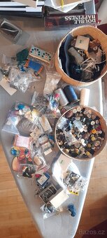 Šití mix věci + proutěná ošatka,knoflíky - 2