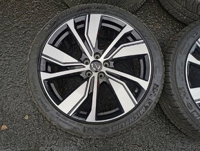 Originální alu kola na Volvo XC40 20" zimní - 2