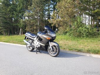 Kawasaki ZZR 600 - 2