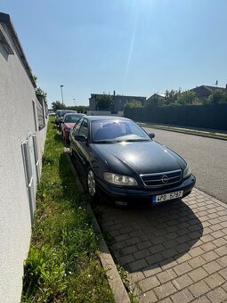 Opel Omega 2.6 V6 - 2