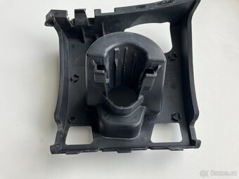 Úchyt ostřikovače světel levý 1Z0807055A Octavia II FL - 2