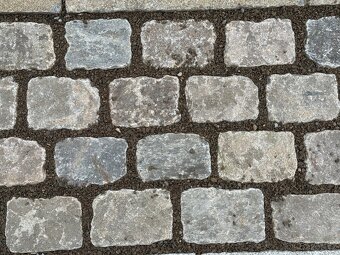 Staré dlažební kostky - 2