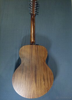 dvanáctistrunná kytara - 2