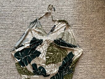 Nové dámské letní šaty Boohoo - L, větší rozparky - 2