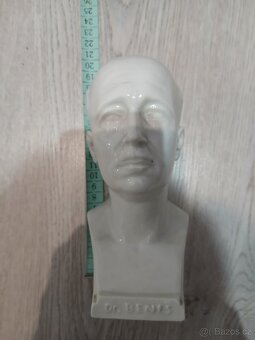 Busta Edvarda Beneše - 2