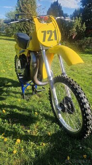 Suzuki RM 465 - 2