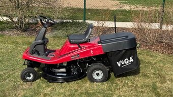 Zahradní traktor VeGA V12577 HYDRO - 2