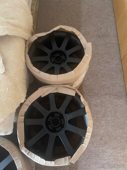 Alu kola R18 - 2