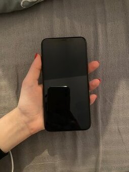 iPhone 11 Pro Max 64GB - TOP STAV - 2