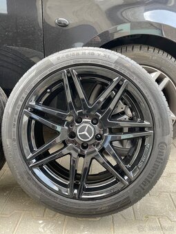 Kola AMG Mercedes V class w447 originál 245/45/19 - 2