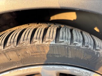 225/40 r18 Hankook winter evo 3 - 500km - 2
