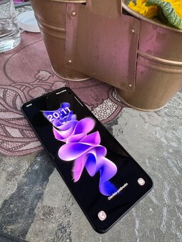 Samsung Galaxy Z Flip 3 5G - 2