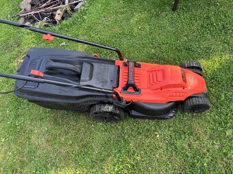 Prodám sekačku Black and Decker 1400W 34cm - 2