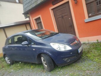 2 x Opel Corsa D,2007, nová TK,+ stejná Corsa na díly - 2