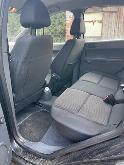 Mitsubishi Colt r.v2006 - 2