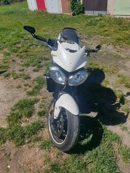 Triumph Street Triple R - 2