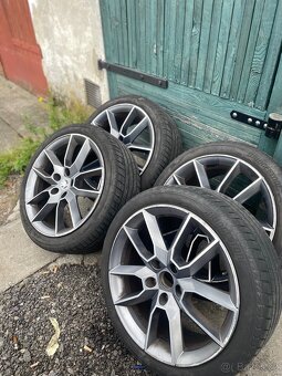 Gemini R18 - 2