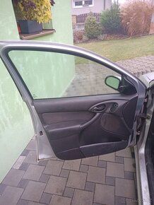 Dveře Ford Focus MK1 kombi - 2
