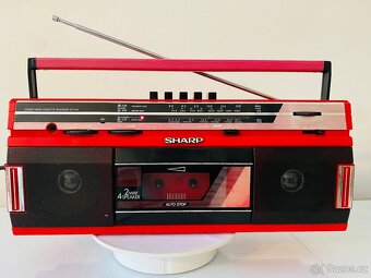 Radiomagnetofon Sharp QT 244, rok 1986 - 2