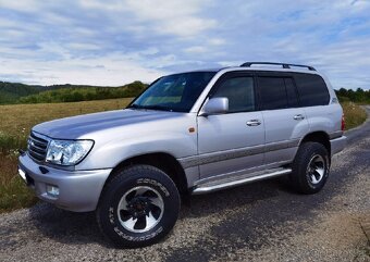 Toyota Land Cruiser - 2