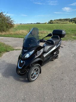 Prodám skútr PIAGGIO MP3 300 LT - 2