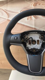 volant TESLA model 3 , Tesla Y nevyhrievany / vyhrievany - 2