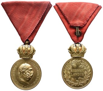 VYZNAMENÁNÍ ODZNAKY A MINCE - 2