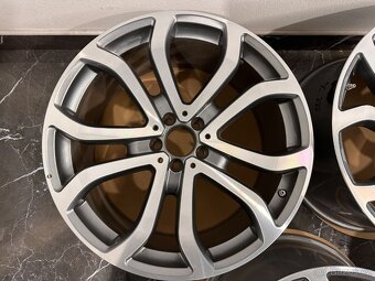 original Mercedes GLE Coupe r21 C292 A2924011500 - 2