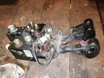 Hydraulický rozvaděč - 2