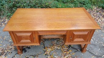 Masivní dubový psací stůl - 2
