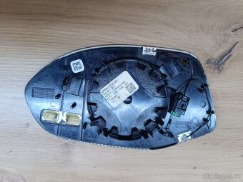 Audi A6 sklo zrcátka - 2