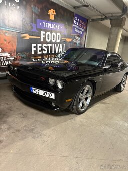 Dodge Challenger vyměním - 2