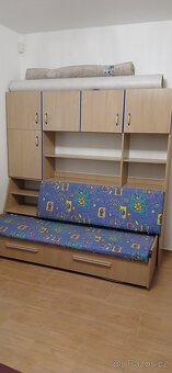 Stěna s výsuvnou postelí - 2