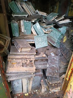 Rozebraná kachlová kamna - 2