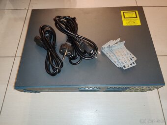 Gigabit switch Cisco C2960G-24TC-L - 2
