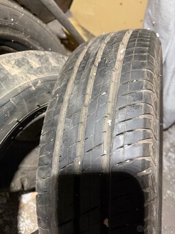 Pneu 195/75r16 C - 2