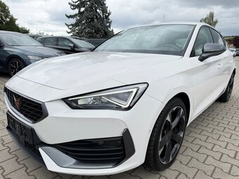 2024 Cupra Leon 1,5TSi manuál,kamera,parkpilot,virtual,kessy - 2