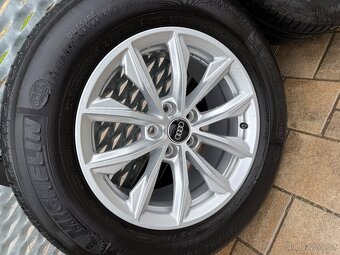 Audi Q5 235/65R17 104w - 2