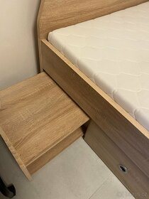 Dětská postel junior 200x120 s matrací výborný stav - 2