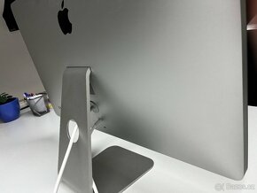 Apple Thunderbolt Display v krásném stavu - 2