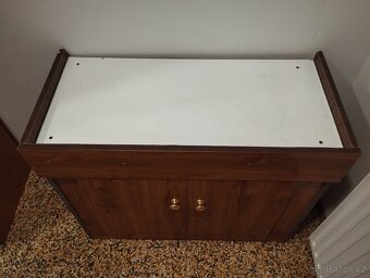 Skříňka pod akvárium - 2