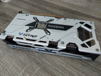 Saphire Nitro+ RX 6600XT - 2