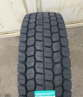 315/70 R22,5 Záběrové pneu Landspider 315/70/22,5 - 2