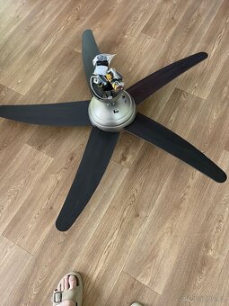 Stropní ventilátor se světlem Klarstein - 2