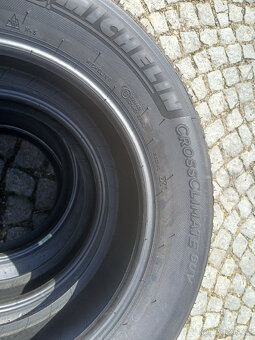 Celoroční pneu 215/65/16 - 2