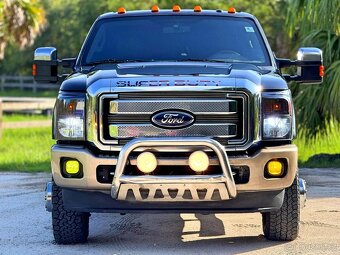 2011 Ford F-350 6.7 V8 PowerStroke | King Ranch - 2