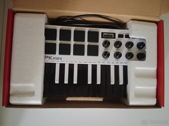 Akai klávesy/piano - 2