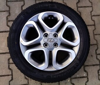 Alu kola originál Hyundai i20 4x100 R16 Krásná sada - 2