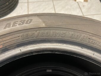 185/60 R15 letní - YOKOHAMA BLUEARTH - 2